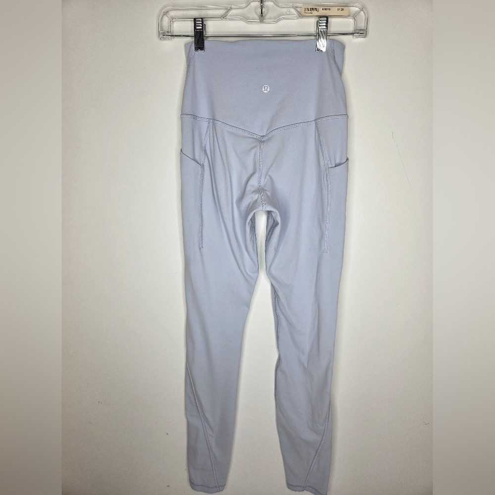 Lululemon Size 4 Stylish Light Blue Leggings with Pocket - Full Leg - Picture 3 of 5
